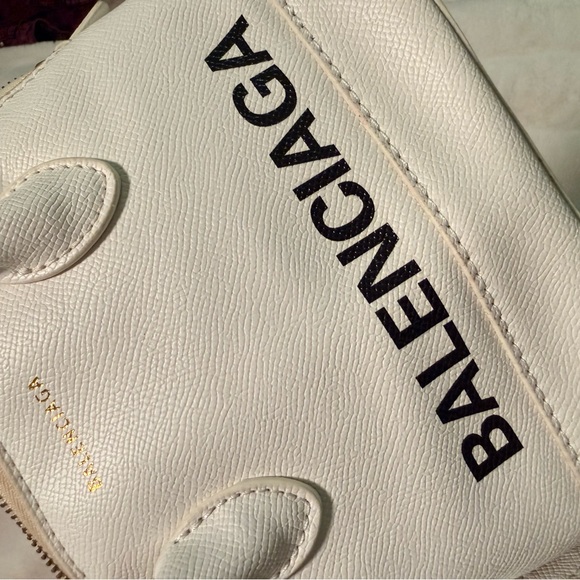 Balenciaga Mini Bag in White with Black Logo - Picture 10 of 11
